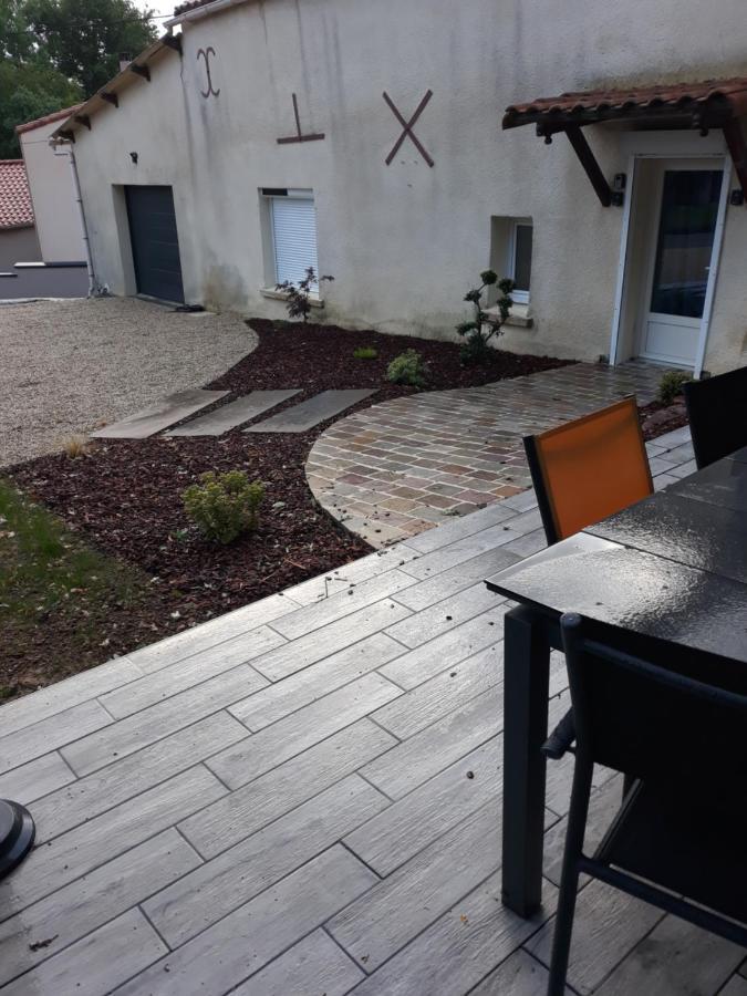 Le BoupèreChambre Double Au Calme Proche Puy Du Foアパートメント エクステリア 写真